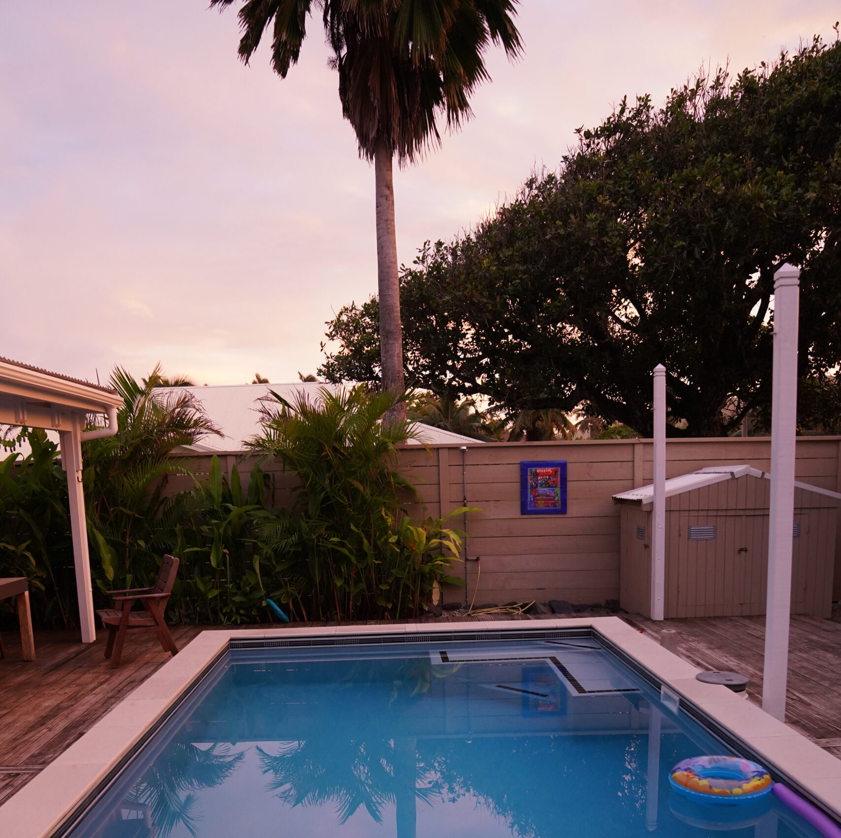 Cook Islands Rarotonga Poolhaus Weltreise Rucksackfamilie